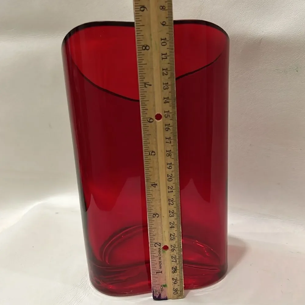 Ruby Red Glass Heart Vase Center Piece Wedding Valentine Day Love 8 3/4 In Tall